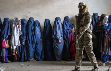 В Афганістані Талібан наказав університетам вилучити книги, написані жінками