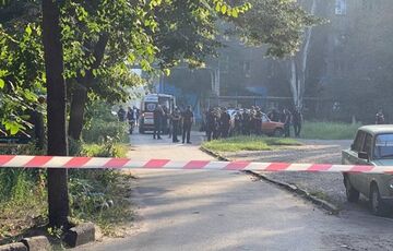 В Кривом Роге ветеран подорвал себя гранатой у здания завода - ВИДЕО В Кривом Роге ветеран подорвал себя гранатой у здания завода - ВИДЕО