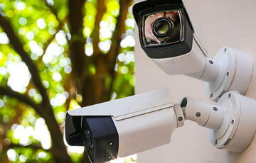 Британия обвинила РФ во взломе тысяч видеокамер в Европе и Украине для слежки за поставками помощи ВСУ Британия обвинила РФ во взломе тысяч видеокамер в Европе и Украине для слежки за поставками помощи ВСУ