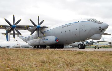 Російський Ан-22 розвалився у повітрі: всі, хто був на борту, загинули