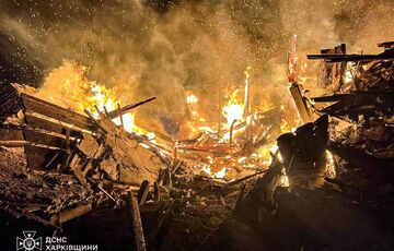 Росіяни атакували Харківську область: згорів житловий будинок