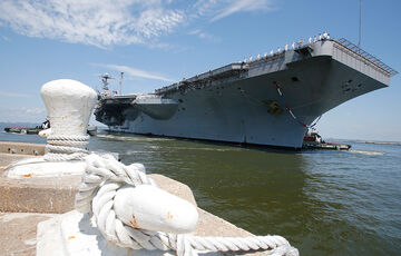 США решили оставить свой эсминец в Средиземном море  США решили оставить свой эсминец в Средиземном море