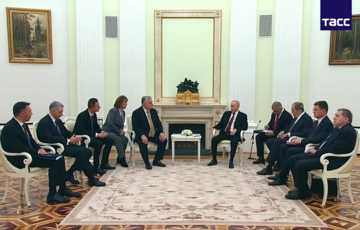 Орбан на встрече с Путиным заявил, что Венгрия может стать площадкой для мирных переговоров