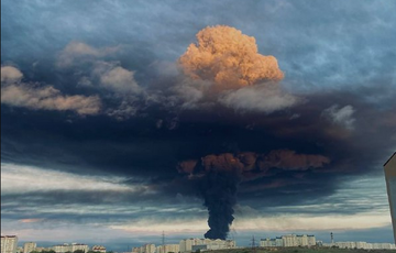 В оккупированном Севастополе взорвали нефтебазу: появились кадры пожара