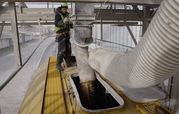 Обстрелы Одессы остановили выгрузку зерна примерно на 5 суток Обстрелы Одессы остановили выгрузку зерна примерно на 5 суток