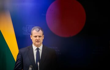 Прем'єр-міністр Литви подав у відставку на тлі гучного скандалу