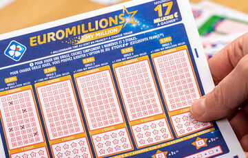Француз выиграл самый большой джекпот в истории лотереи EuroMillions  Француз выиграл самый большой джекпот в истории лотереи EuroMillions