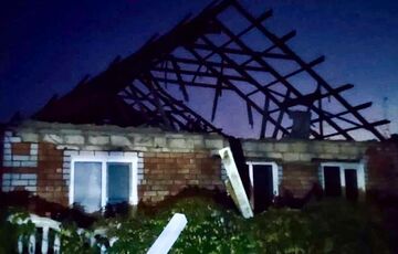 В Никополь за ночь прилетело около 40 российских снарядов В Никополь за ночь прилетело около 40 российских снарядов