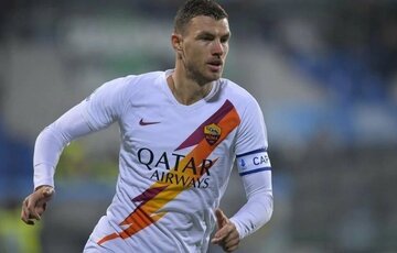 Звездный форвард чемпионата Италии подтвердил, что болен COVID-19 Звездный форвард чемпионата Италии подтвердил, что болен COVID-19