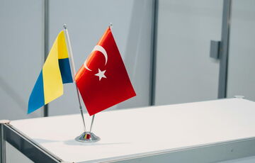 Посол Украины опроверг информацию о передаче Турцией кассетных боеприпасов