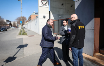 Венгрия не пропустила посла Украины к задержанным инкассаторам Ощадбанка