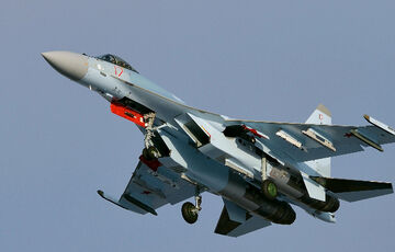 Росія розмістила навколо України близько 800 одиниць авіації