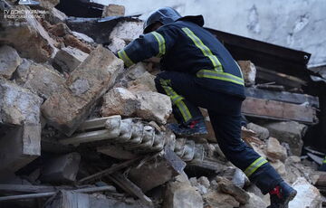 В центре Одессы обрушился памятник архитектуры: фото В центре Одессы обрушился памятник архитектуры: фото
