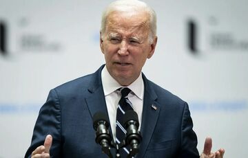 Байден согласился ужесточить иммиграционную политику, чтобы обеспечить помощь Украине, - WSJ