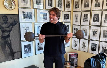 Позашлюбний син Шварценеггера став точною копією батька: фото