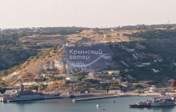 До Севастополя зайшов великий десантний корабель ВМФ Росії До Севастополя зайшов великий десантний корабель ВМФ Росії
