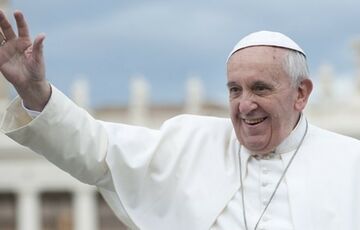 У Ватикані заявили про покращення стану Папи Римського