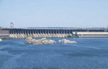 В Запорожье возобновили движение по плотине ДнепроГЭС В Запорожье возобновили движение по плотине ДнепроГЭС