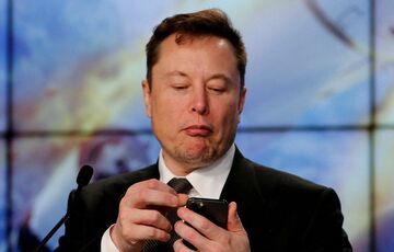 У YouTube появится конкурент: Маск анонсировал запуск нового видеохостинга