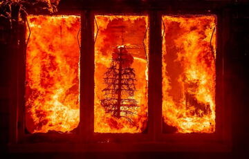 Лесные пожары в Лос-Анджелесе: кто из знаменитостей потерял свой дом