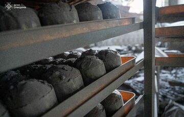 Росіяни вдарили по хлібозаводу в Сумах: є загиблий та поранений