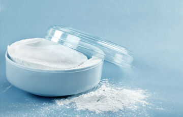 ВООЗ визнала тальк ”ймовірно канцерогенним” для людини