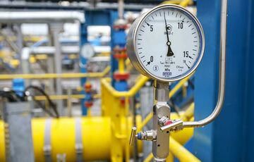 В Европе цена на газ уже стоит больше 1200 долларов за тысячу кубометров   