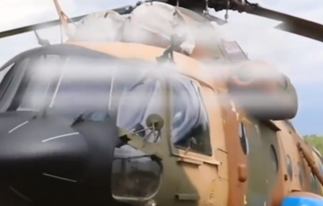 Пилот, доставлявший помощь в блокадный Мариуполь, рассказал, как на его глазах россияне убили товарищей