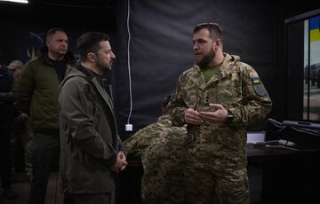 Зеленский объяснил, почему Украина не идет в наступление Зеленский объяснил, почему Украина не идет в наступление