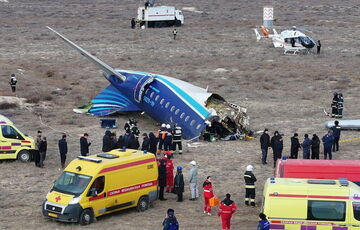 Путін визнав, що російська ППО обстріляла літак ”Азербайджанських авіаліній”