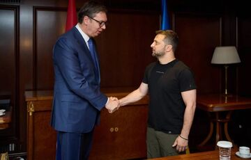 Зеленский провел встречу с лояльным к Путину президентом Сербии Вучичем  Зеленский провел встречу с лояльным к Путину президентом Сербии Вучичем