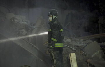 Троє людей загинули, 20 поранені внаслідок ракетного удару по Дніпру: фото Троє людей загинули, 20 поранені внаслідок ракетного удару по Дніпру: фото