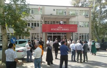 В Турции произошло сильное землетрясение В Турции произошло сильное землетрясение