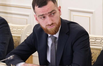 Оккупант, расстрелявший украинских военнопленных под Работино, стал министром в России Оккупант, расстрелявший украинских военнопленных под Работино, стал министром в России