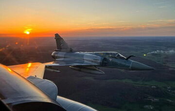 Україна у січні отримає перші французькі винищувачі Mirage Україна у січні отримає перші французькі винищувачі Mirage