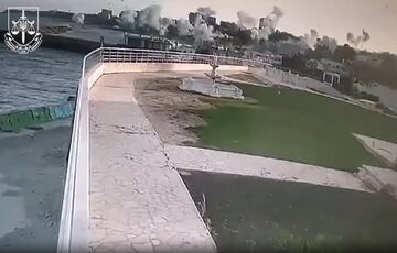 Момент удару по Одесі ракетою ”Іскандер” із касетним боєприпасом потрапив на відео