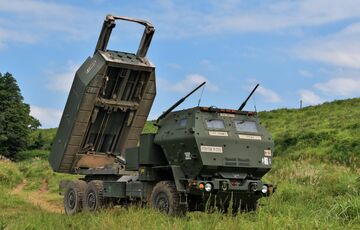 Німеччина купить у США три установки HIMARS для України