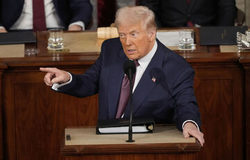 Трамп хочет создать ”фонд победы Украины”, а пополнять его за счет пошлин на китайские товары Трамп хочет создать ”фонд победы Украины”, а пополнять его за счет пошлин на китайские товары