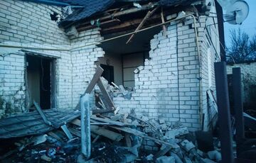 Війська РФ зі ”Смерчу” атакували село на Харківщині: відомо про поранених