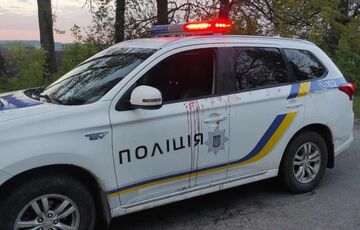 В сети появилось видео с бодикамеры полицейского во время нападения в Винницкой области В сети появилось видео с бодикамеры полицейского во время нападения в Винницкой области