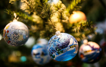 История в несколько сот лет: как появились елочные игрушки