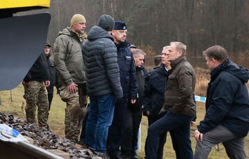 Диверсии на железной дороге в Польше совершили украинцы, завербованные российскими спецслужбами, - Туск