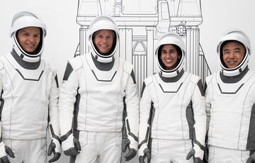 SpaceX запустила місію Crew-7 на МКС із росіянином на борту: відео