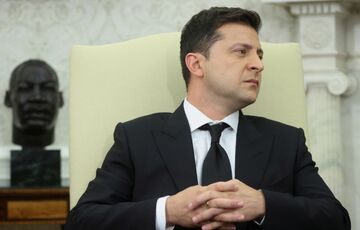Зеленський відкинув петицію про примусову вакцинацію в Україні Зеленський відкинув петицію про примусову вакцинацію в Україні