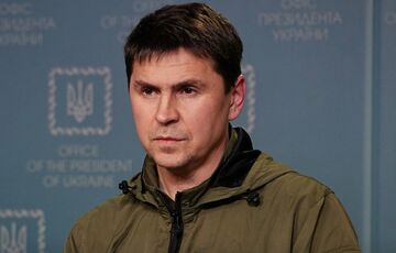 Подоляк пообіцяв ”дуже яскравий” оксамитовий сезон для окупантів у Криму