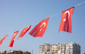 Турция хочет, чтобы США смягчили санкции против ”Газпромбанка”, чтобы платить России за газ Турция хочет, чтобы США смягчили санкции против ”Газпромбанка”, чтобы платить России за газ