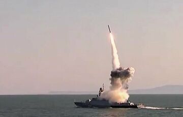 Россия во время воздушной тревоги увеличила число ракетоносителей в Черном море