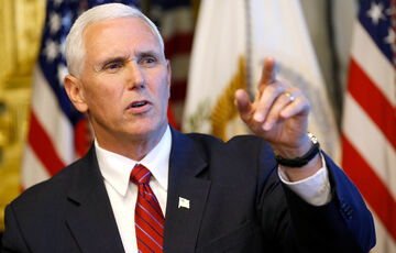 На пороге импичмента: вице-президент США Майк Пенс принял решение по Трампу