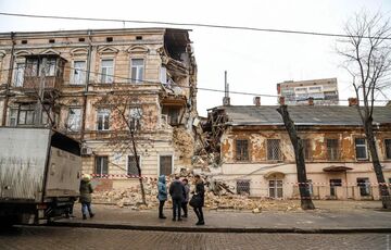 В центре Одессы частично обрушился жилой дом