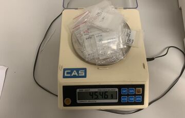 В киевском аэропорту изъяли партию бриллиантов на 17 миллионов гривен